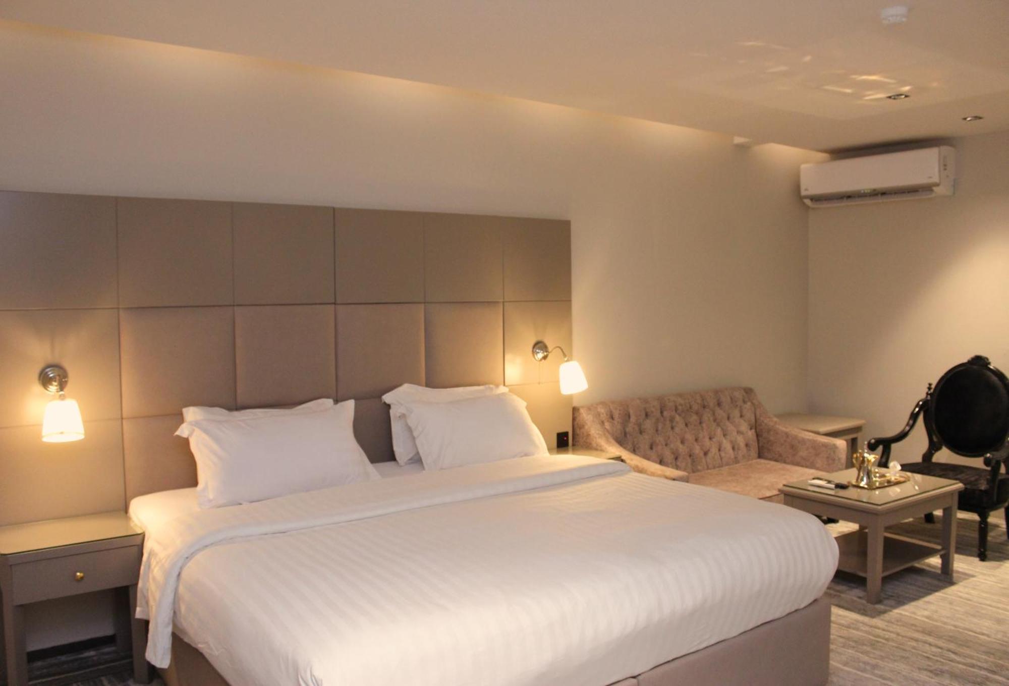 Sharz Hotel Burajda Zewnętrze zdjęcie