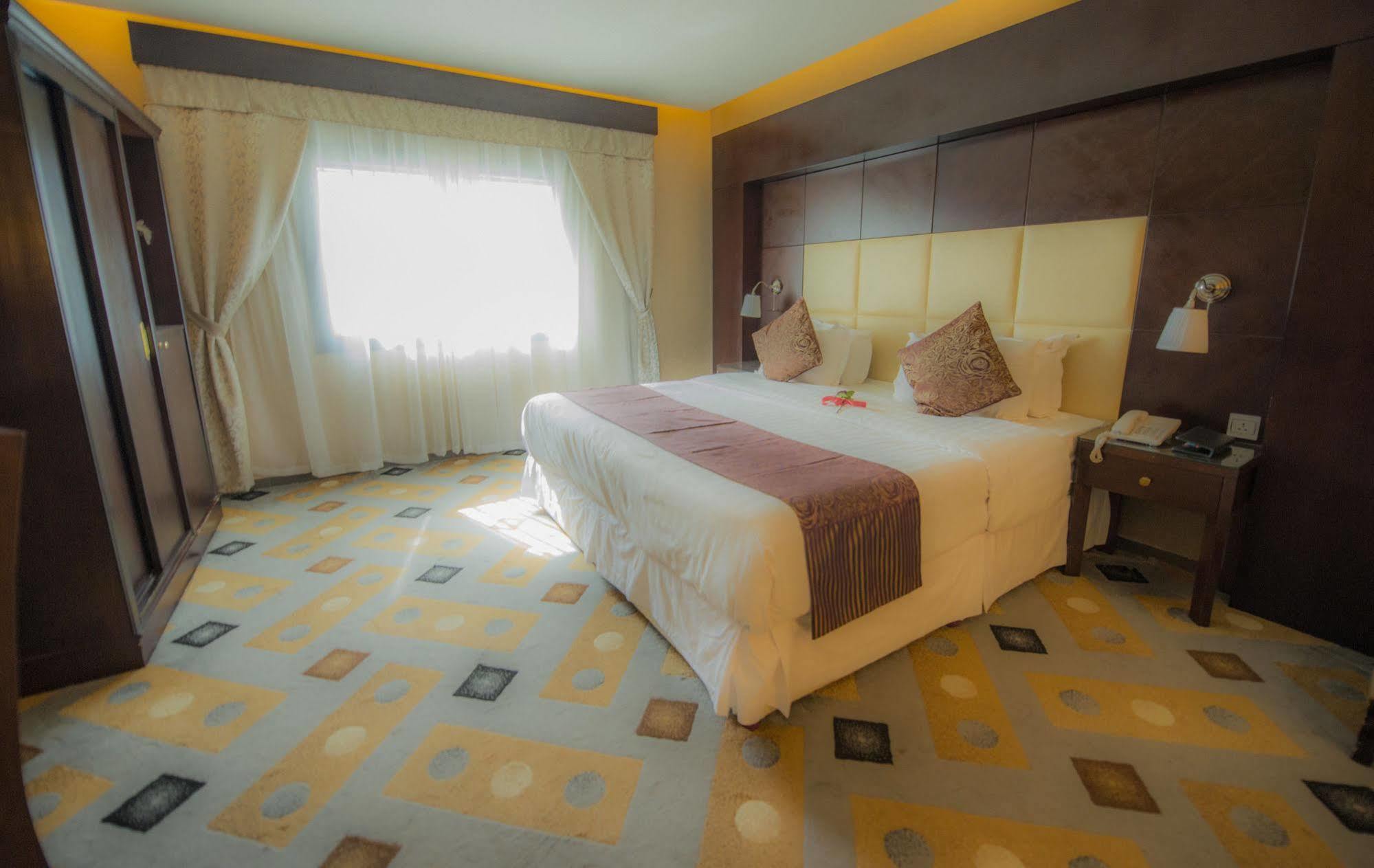 Sharz Hotel Burajda Zewnętrze zdjęcie