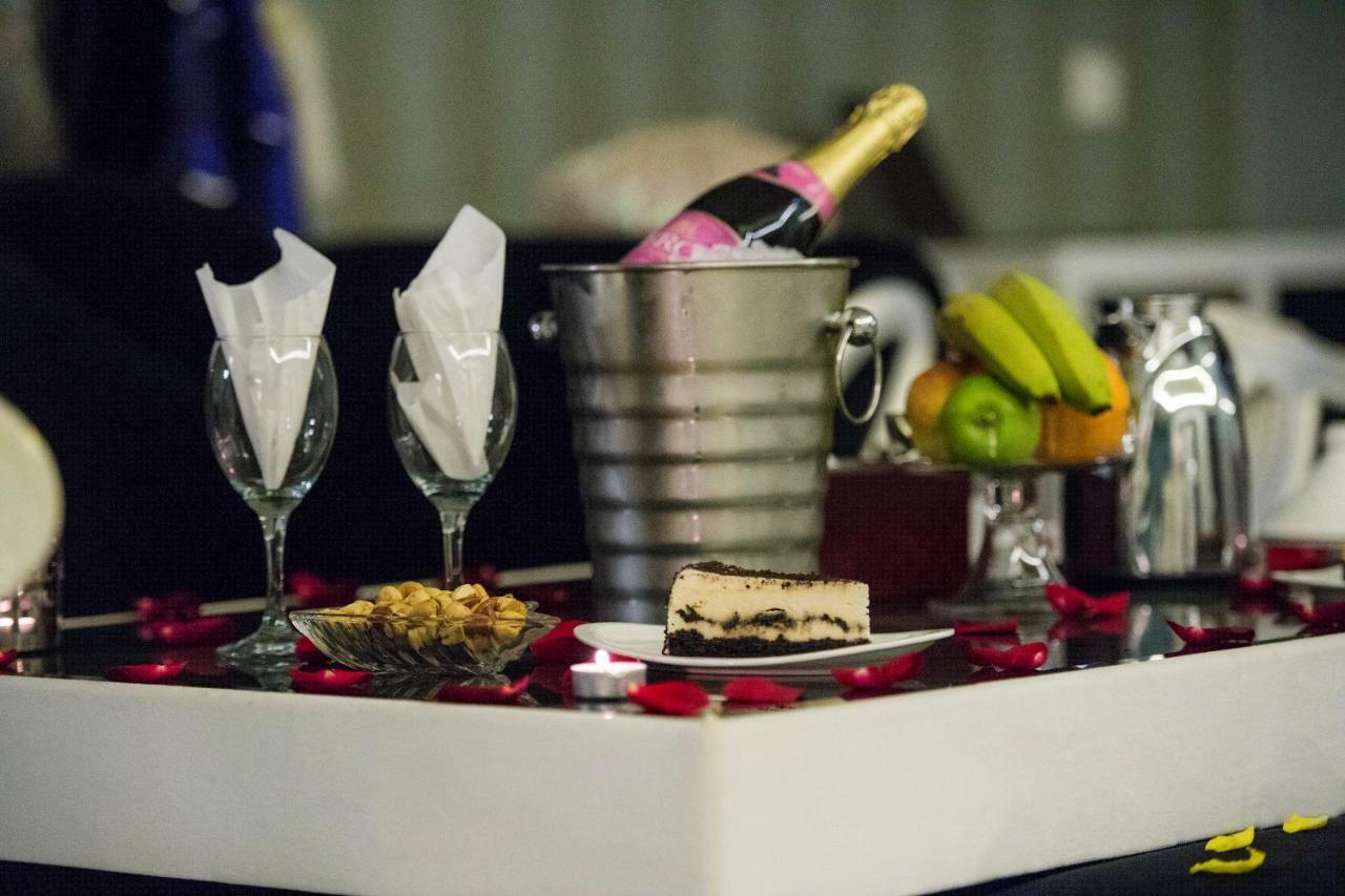 Sharz Hotel Burajda Zewnętrze zdjęcie